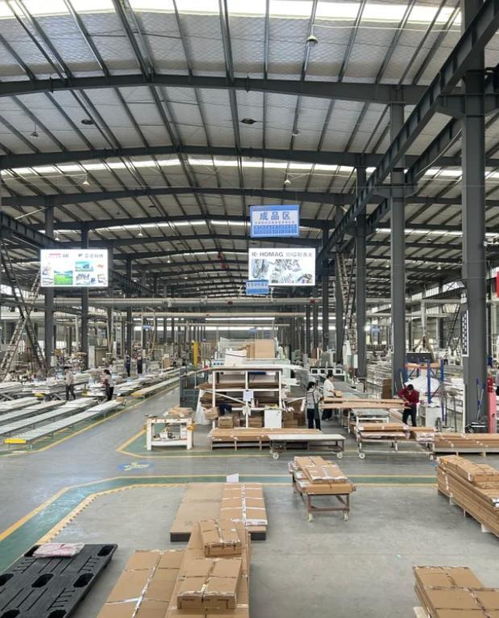 全屋定制 工厂直供与品牌店对比，如何选择性价比更高的专业设计服务